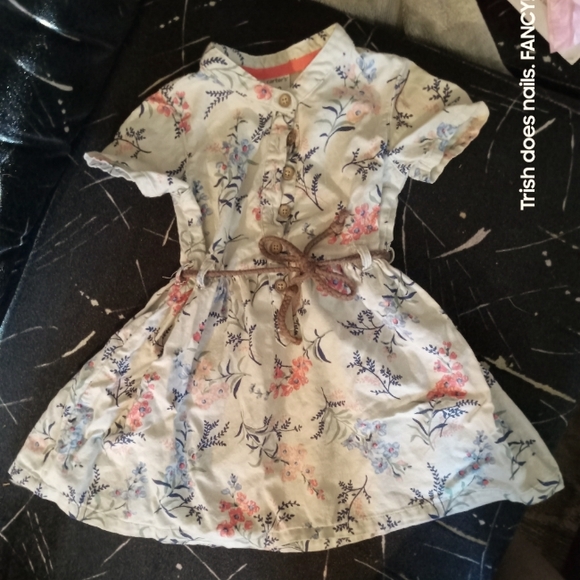 Carter girls dress with belt - Picture 1 of 4